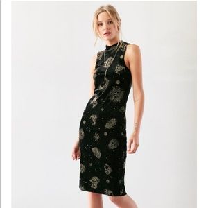 Ecote Zodiac Black Velvet Midi Dress